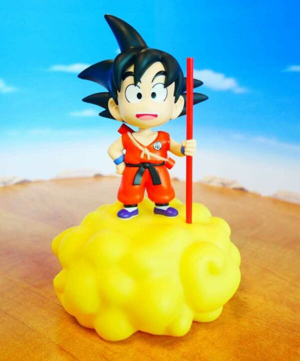 Lampara teknofun madcow entertainment dragon ball goku en la nube fig 16 cm