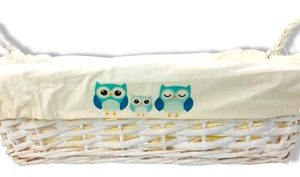 CESTA RECTANGULAR MIMBRE BLANCA BUHO AZUL