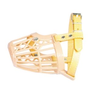 BOZAL PLASTICO Y PIEL 9,5cmx13,5x14,5cm.