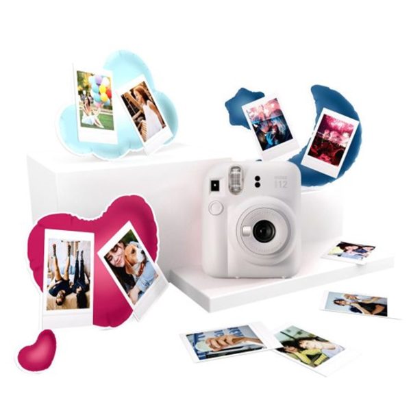 Kit camara fujifilm mini instax 12 color blanco arcilla + papel 10 fotos + 3 portara retratos