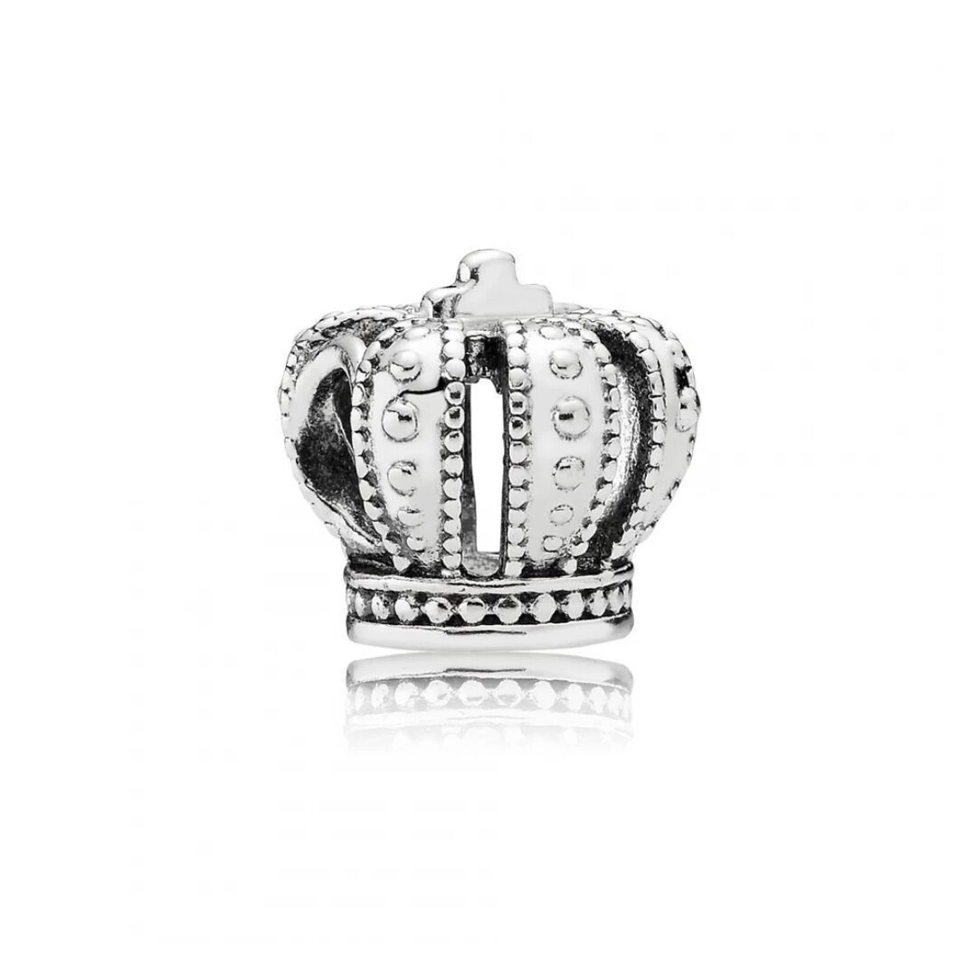 Pandora Royal Crown Charm em Prata 925 – Elegância e Realeza Pandora Royal Crown Charm em Prata 925 – Elegância e Realeza