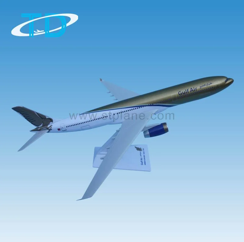 Smartwings B737-8max 40cm Resin Plane Model