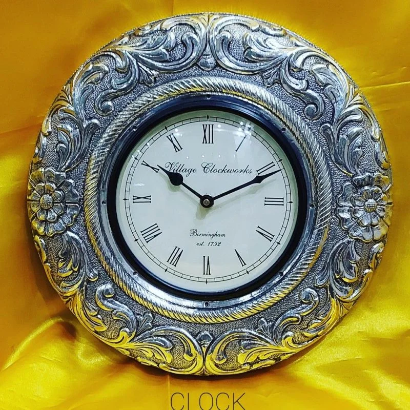 Lovely Clocks M08