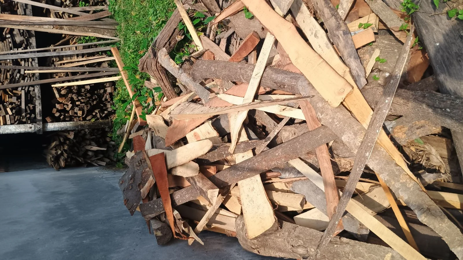 tubular Firewood  Mesh sack with rope drawstring