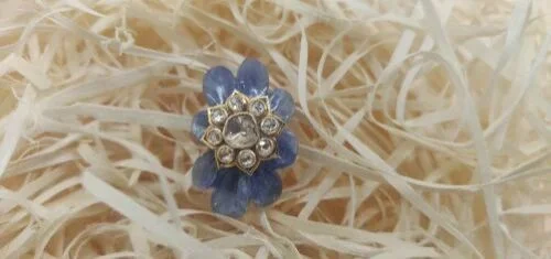 FLOWER SHAPE DIAMONDS