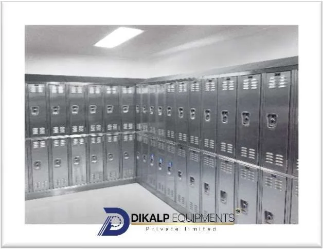Fumeihua Compact Laminate Gym Storage Locker
