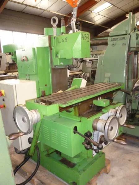 Roll-off container guide roller