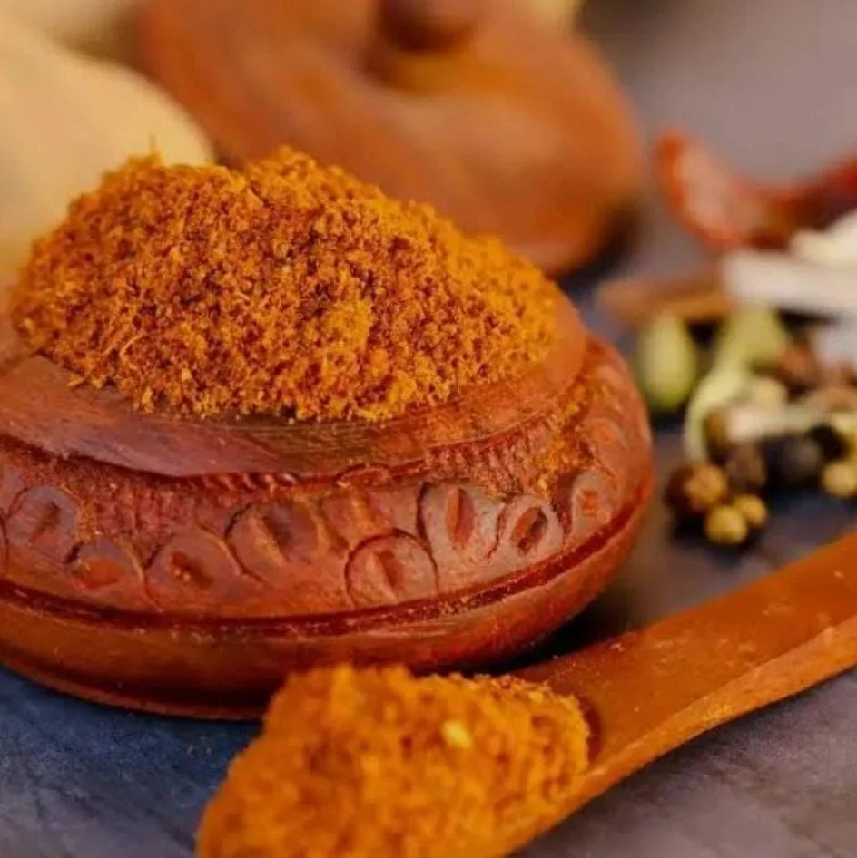 Ginger, Saffron, Turmeric , Bay Leaves, Curry