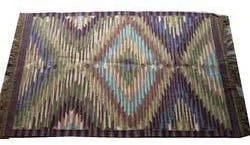 HANDMADE WOOLEN FLATWEAVE RUG