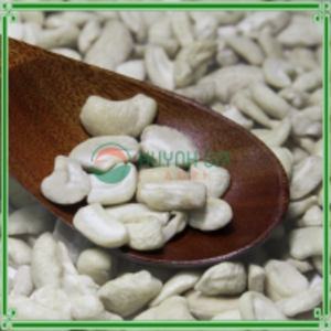 Cashew Nuts Kernel Lp by  Huynh Gia Agriculture Joint Stock Company 