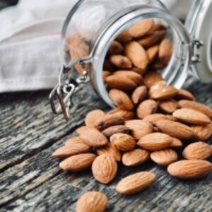 High Quality Raw Almonds by  Pyramid Trade And Logistics 