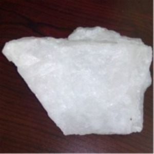 Quartz Lumps by  United Minechem Corporation 