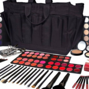 Make Up Kit by  Noorain Resources 