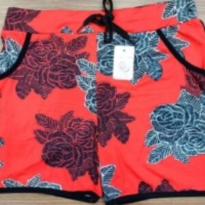 Hot Pants by  Petermartin Advisors LLP  