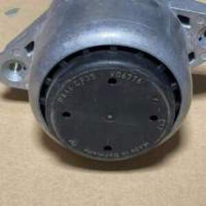 Engine Mount , Part Number : 94637505822 - Image 3