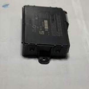 Control Module , Part Number : Lr071386 - Image 2