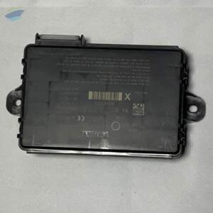 Control Module , Part Number : Lr071386 by German Experts