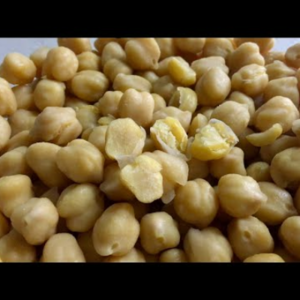 Chickpeas, peas by Mealcom