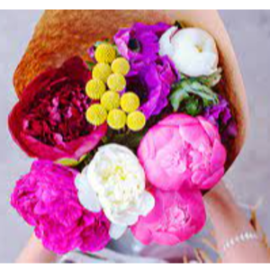 Fresh cut roses and summer flowers