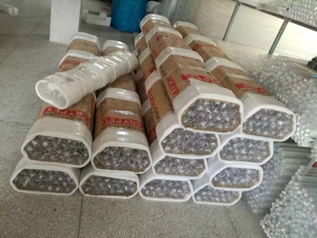 High Transparency Acrylic Tube Extruded Pipe with UV Resistance for Outdoor Lighting and Decoration