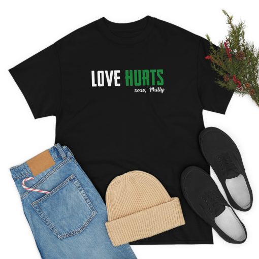 Love Hurts Vintage Philly Hurts So Good Eagles Fan Retro T-Shirt