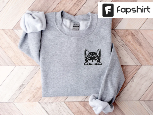 Custom Cat Mom Sweatshirt, Embroidered Cat Sweatshirt, Personalized Cat Sweatshirt, Cat Lovers Sweatshirt, Gift for Mom, Christmas Gift