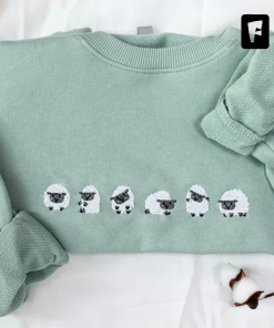 Embroidered sheep sweatshirt,embroidered sweatshirt,Green Sweatshirt,Farm,vintage sweatshirt