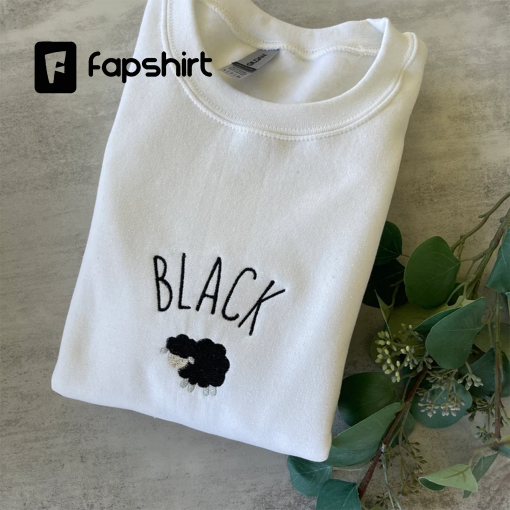 Black Sheep Sweatshirt, Funny Crewneck Sweatshirt, Sheep Crewneck, Saying Saying, Funny Gift for Sibling