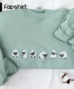 Embroidered sheep sweatshirt,embroidered sweatshirt,Green Sweatshirt,Farm,vintage sweatshirt