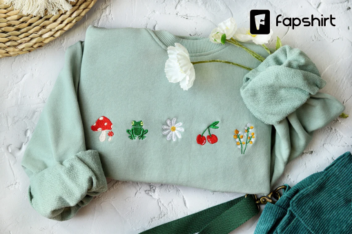 Cute daisy mushroom embroidered sweatshirt,Embroidered Mushroom,Frog,Leaves,crewneck sweatshirt embroidered,vintage sweatshirt