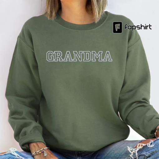 Grandma Embroidered Sweatshirt, MiMi Sweater, CustomCrewneck Embroidered Sweatshirt, GrandMother Sweatshirt with Name, Gift For Grandma