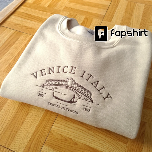 Venice Italy Embroidered Sweatshirt, Italy Crewneck, Vintage Venice Sweatshirt, Vintage Sweatshirt, Gift For Her