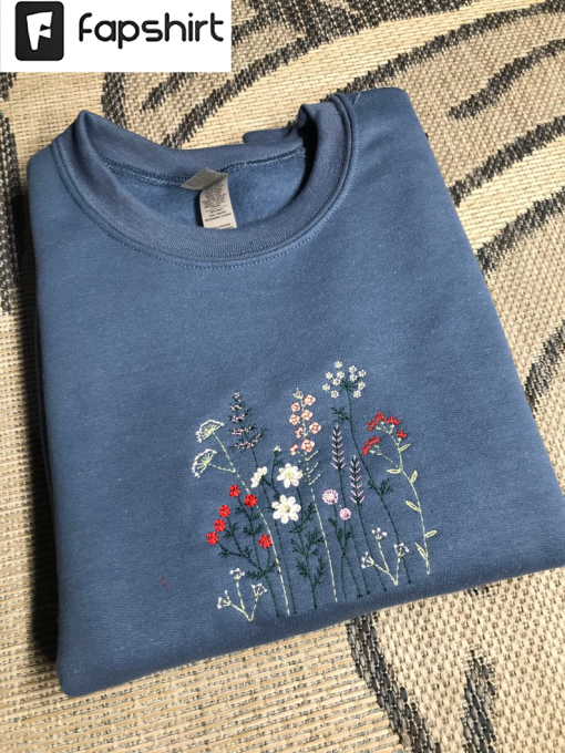 Wildflowers Embroidered crewneck