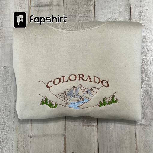 Colorado Embroidered Sweatshirt, Colorado vintage sweatshirt, Colorado Mountain Sweatshirt