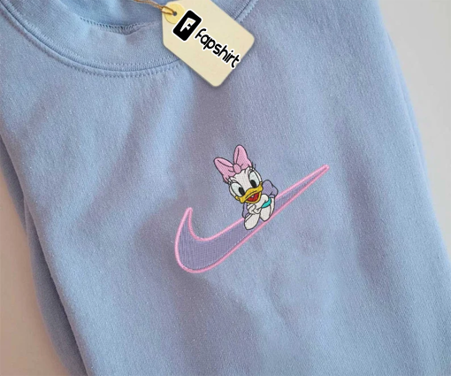 Duck Dai.sy Cartoon Brand Embroidered Sweatshirt, Brand Embroidered Crewneck, Custom Brand Embroidered Sweatshirts, Embroidered Sweatshirts