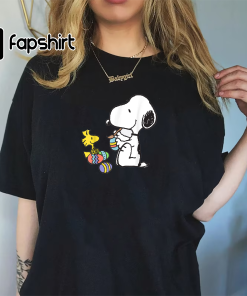 Peanuts Snoopy Easter egg T-Shirt