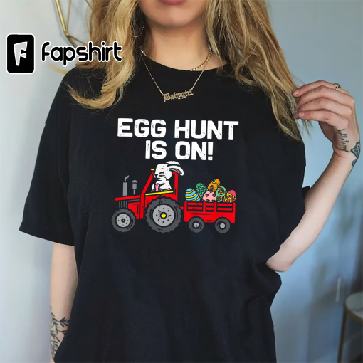 Egg Hunt Is On Bunny Tractor Cart Cute Easter Boys T-Shirt