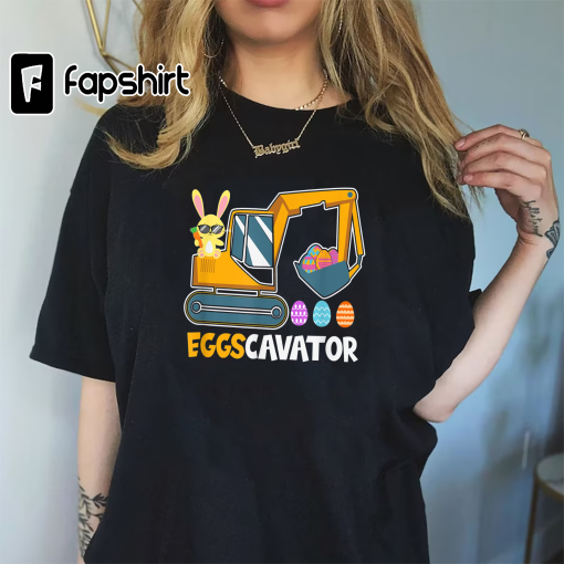 EGGSCAVATOR Eggs Cavator Toddlers Cute Easter Egg Hunt T-Shirt