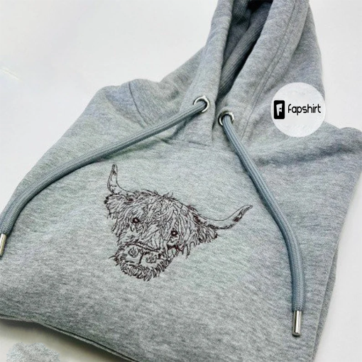 Scottish cow highland hoodie, embroidered cow hoodie. farm animal embroidered hoodie. Gifts for cow lovers