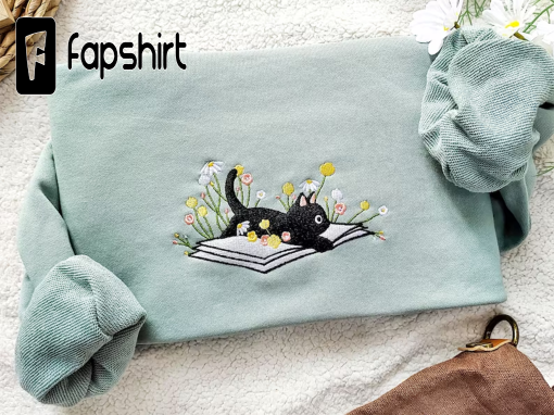 Cute Lying On The Book Cat embroidered sweatshirt, Hoodie