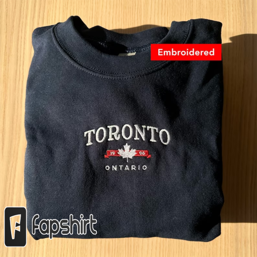 Toronto Sweatshirt, vintage Canada crewneck embroidered