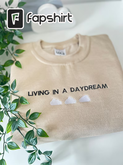 Living in a daydream , Harry Styles inspired embroidered sweatshirt , Harrys house merch , Vintage embroidered sweatshirt , harrys house