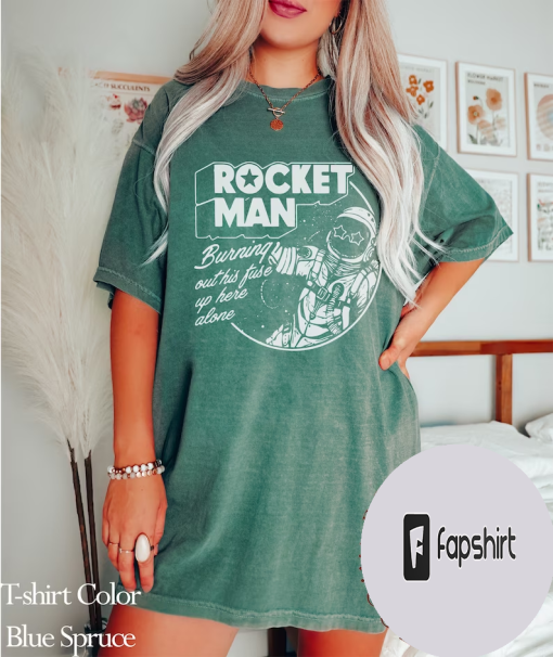 Comfort Colors Rocketman Elton John Shirt, Unique Gift Burning Man Costumes, Elton John Lyrics T Shirt