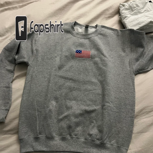 Vintage American Flag Embroidered Crewneck