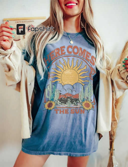 Here Comes the Sun Tee, Retro Style T-Shirt, Hippie Tee, Vintage Inspired Cotton T-shirt, Comfort Colors T-shirt, Oversized Tee