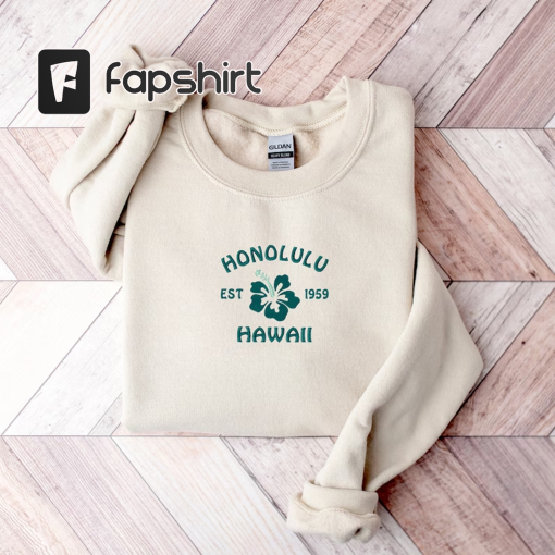 Hawaii Embroidered Sweatshirt, Hawaii crewneck, Hawaii embroidery, States and cities shirts, Hawaii sweatshirt, aloha state crew