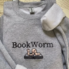 Embroidered I Put My Book Down To Be Here Sweatshirt, Booktrovert Sweatshirt,Book Lover Sweatshirt, BookWorm, Custom Embroidered Sweatshirt