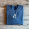 Anime-Inspired Embroidered Collection: Premium Sweatshirt, T-Shirt & Hoodie – Custom Embroidery – Unique Anime Designs – Limited Edition