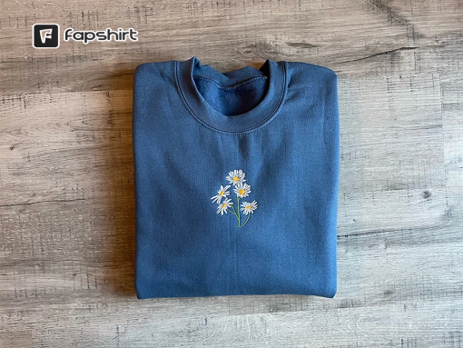 Daisies Embroidered Crewneck Daisy Sweatshirt Flower Sweatshirt Floral Sweatshirt Botanical Sweatshirt Plant Sweatshirt Nature Sweatshirt