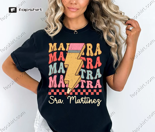 Maestra Shirt, Retro Maestra Shirt, Personalized Maestra Shirt, Spanish Teacher Sweatshirt, Bilingual Teacher, Dual Language, Maestra Gift